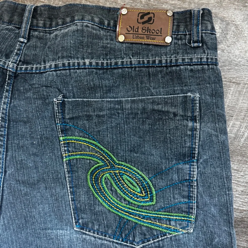 Old Skool Y2K Jean Shorts 48 ‎ Dark Wash Embroidered Baggy Hip Hop Streetwear